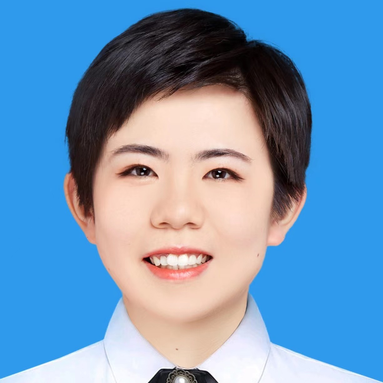徐蓓英